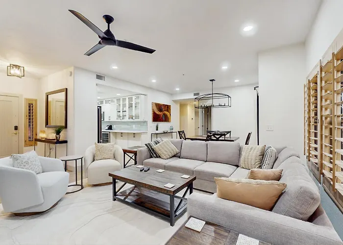 Balcony & Pool Access! Extended In * Scottsdale